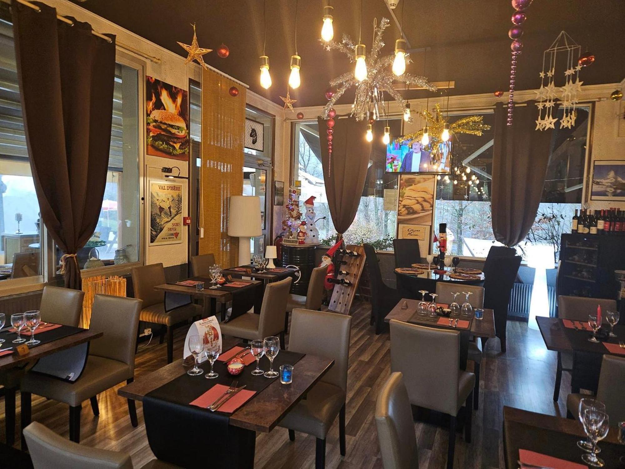 La Trinite Hotel Saint Firmin  ภายนอก รูปภาพ