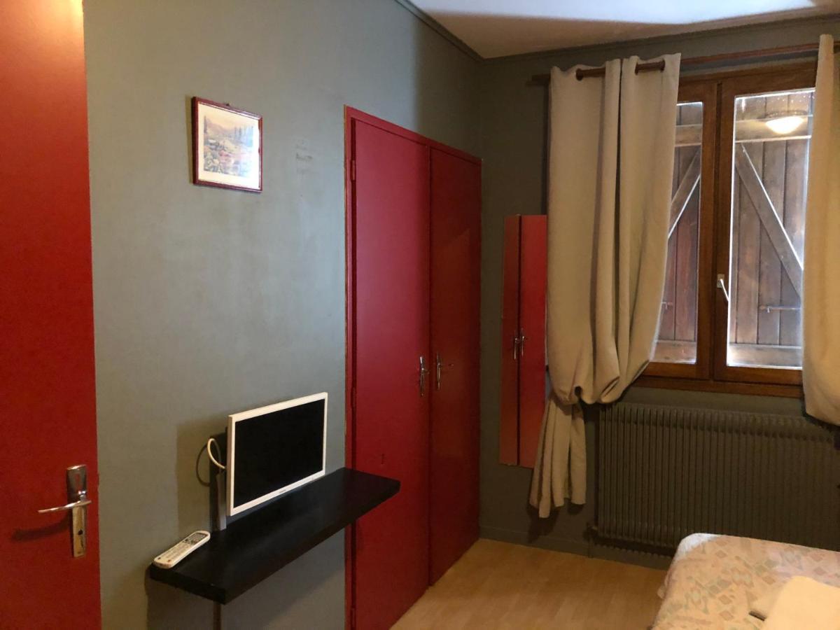 La Trinite Hotel Saint Firmin  ภายนอก รูปภาพ