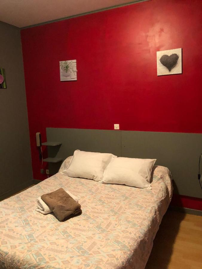 La Trinite Hotel Saint Firmin  ภายนอก รูปภาพ